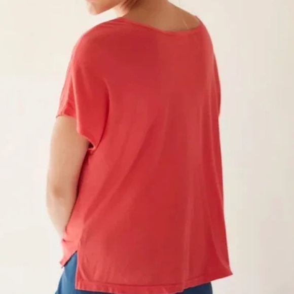 Sundry Tee Shirt with Heart Size Medium - Picture 2 of 9